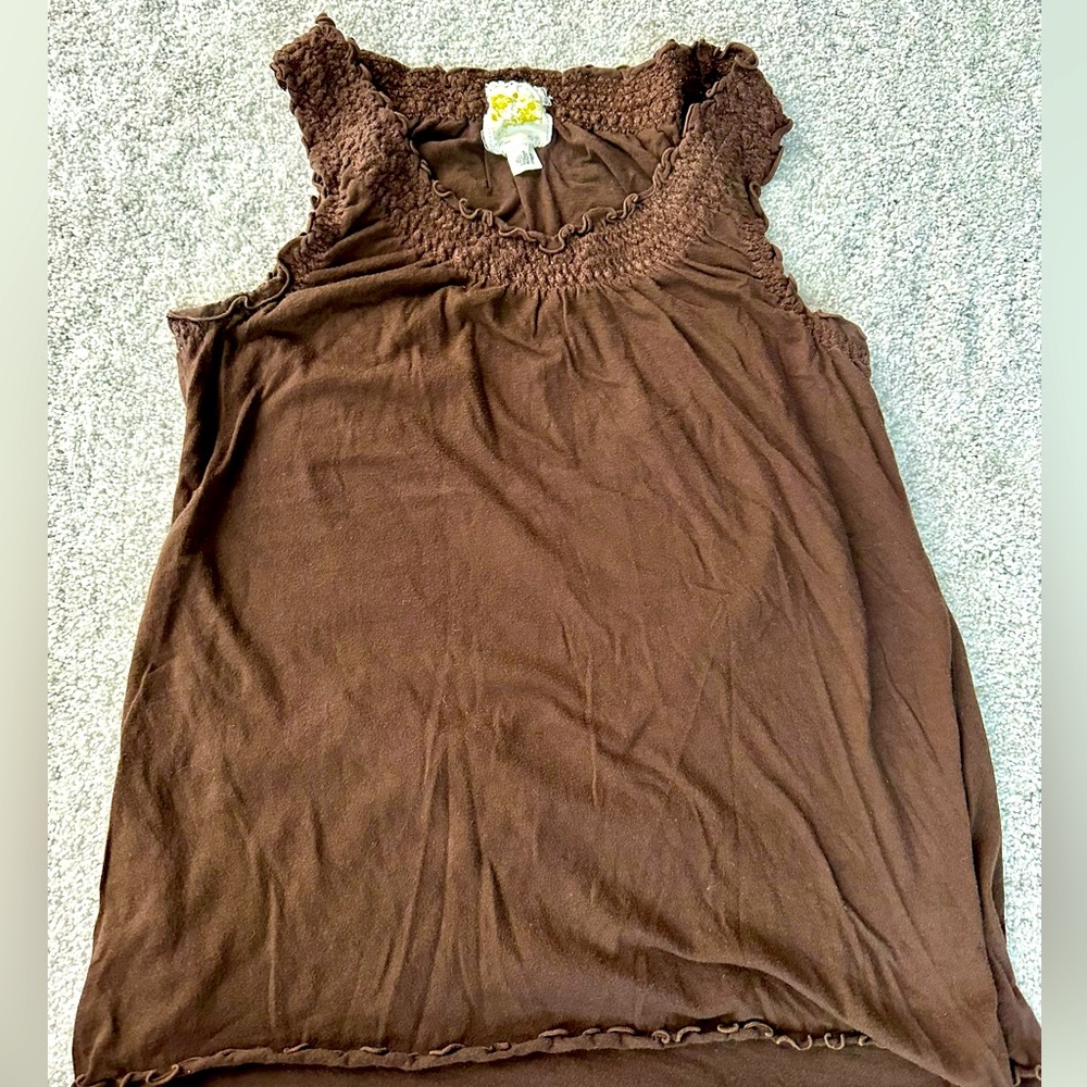 ⭐️ 3 for $15 ⭐️ Anthropologie Brown ruffle tank top